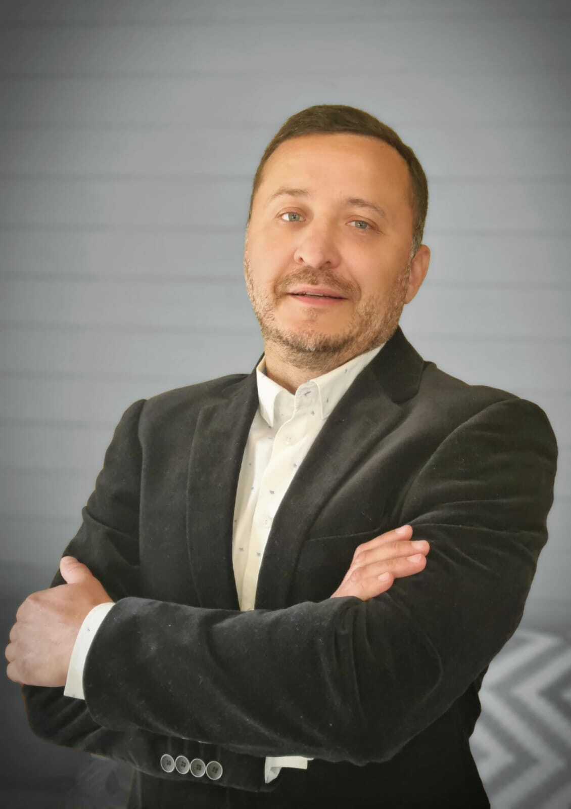 Сурайкин Олег Иванович - Менеджер